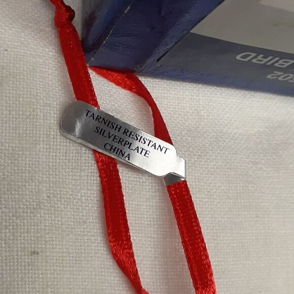 Bundle of 2 silverplate cardinal and Mikasa Christmas tree ornaments. - Picture 6 of 9